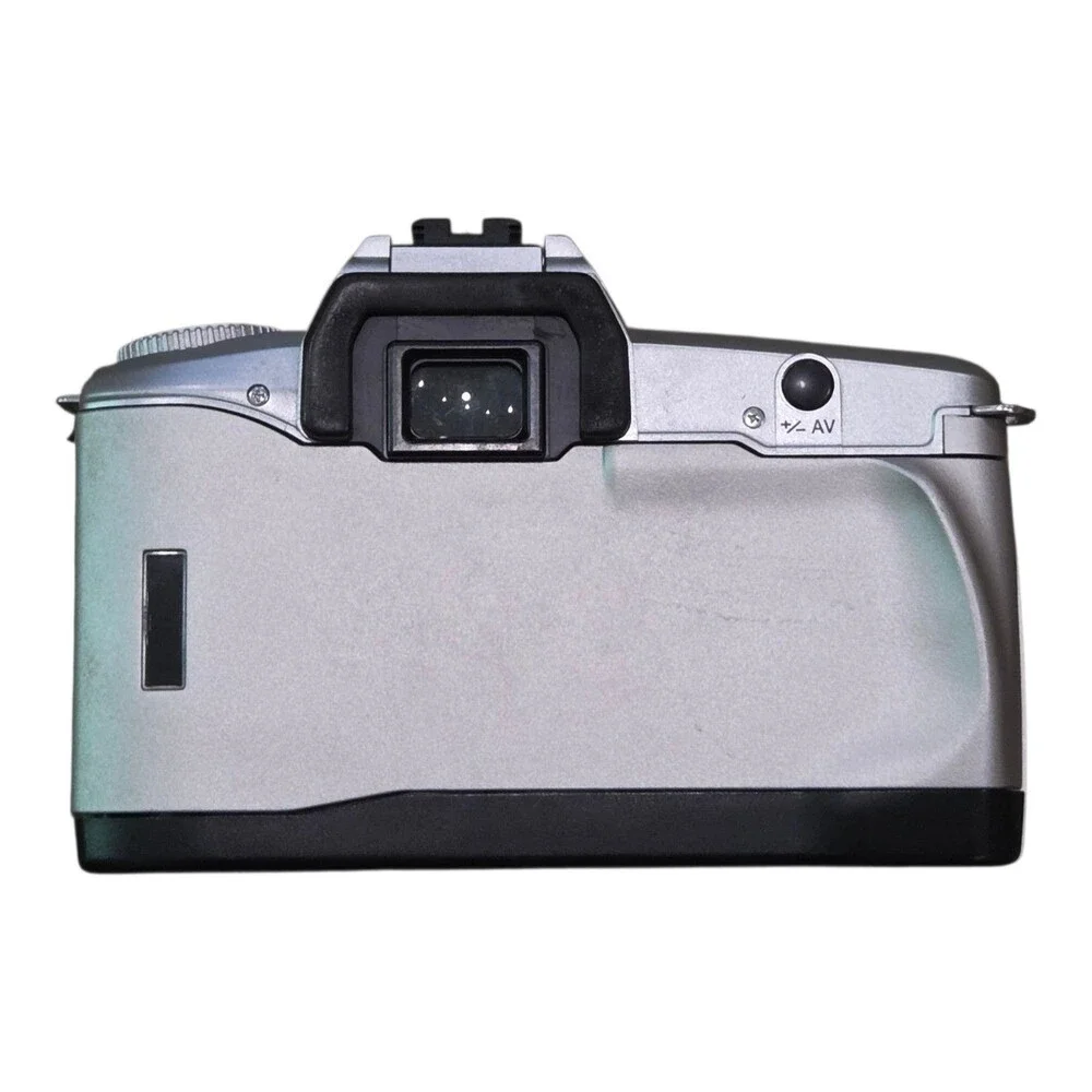 Minolta Maxxum 50 35MM SLR Film Camera with  AF Zoom 28-80mm Vintage